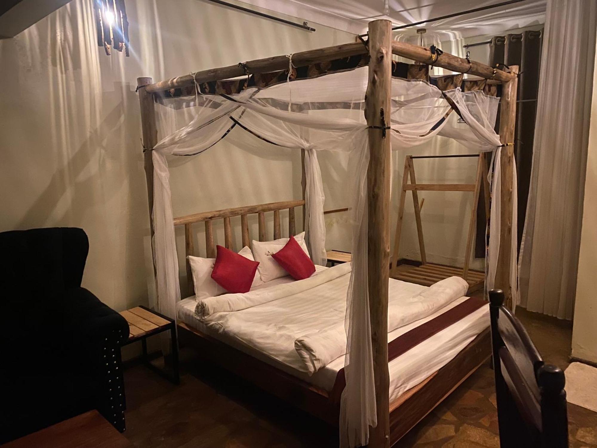 Afro Smile Hotel & Guest House Jinja Zewnętrze zdjęcie