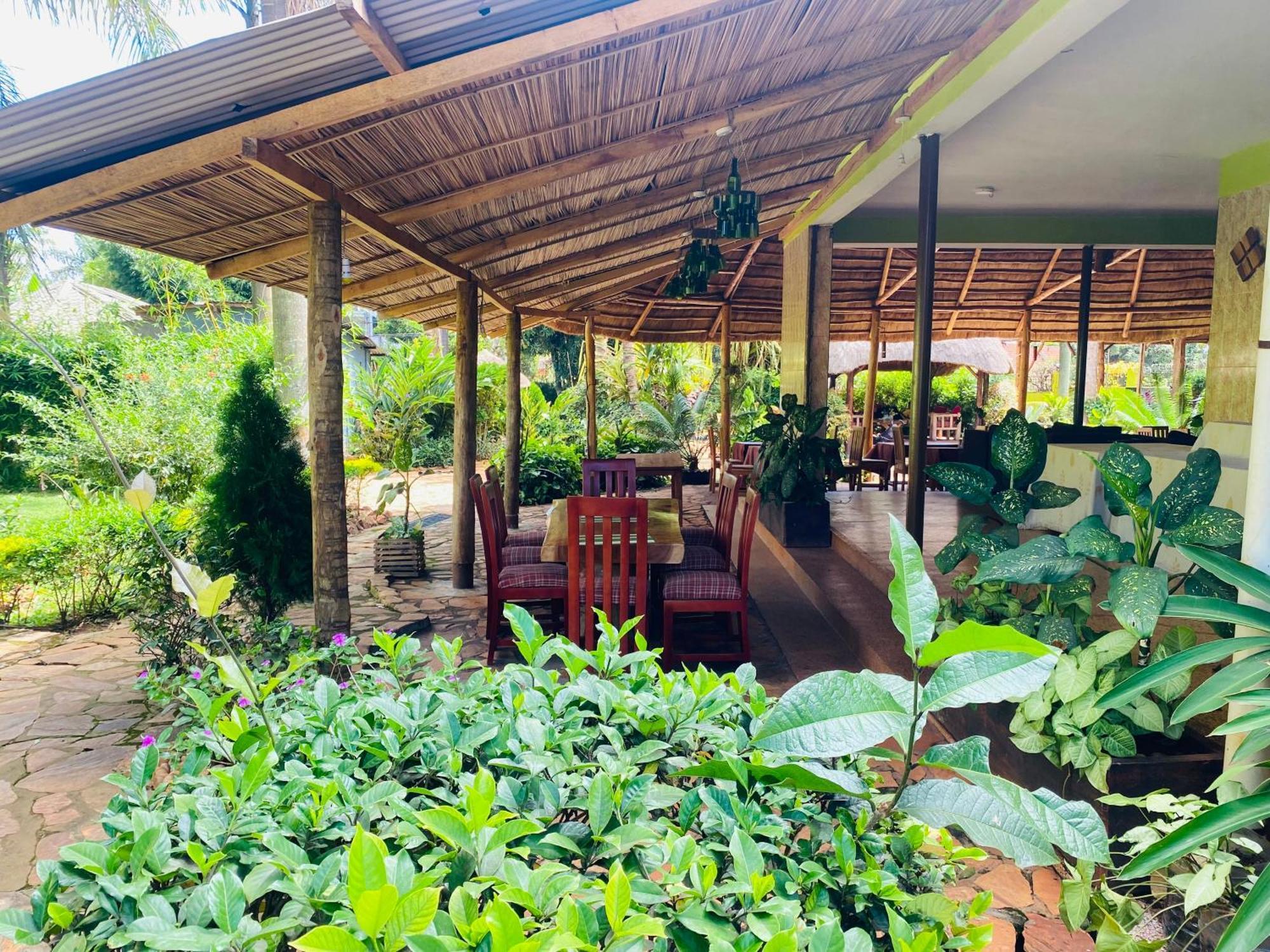 Afro Smile Hotel & Guest House Jinja Zewnętrze zdjęcie