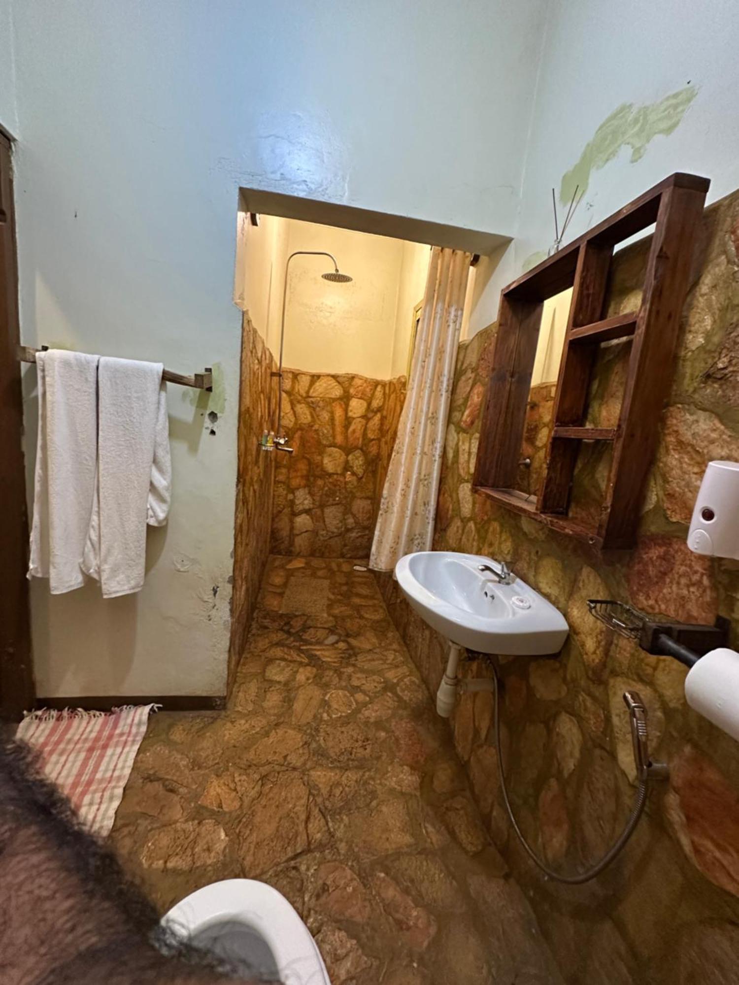 Afro Smile Hotel & Guest House Jinja Zewnętrze zdjęcie