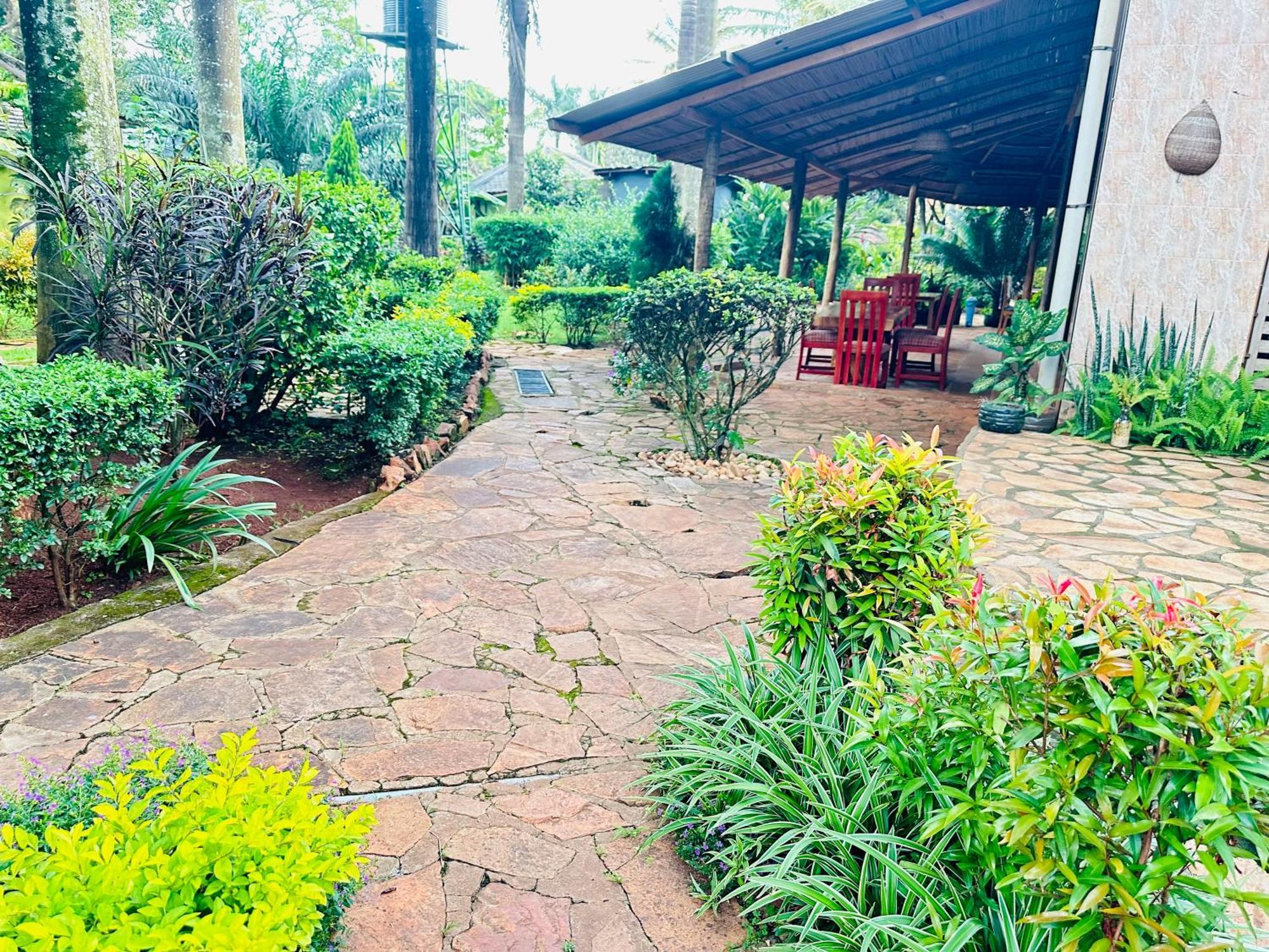 Afro Smile Hotel & Guest House Jinja Zewnętrze zdjęcie